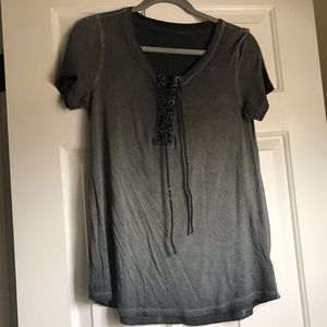 American Eagle gray T-shirt